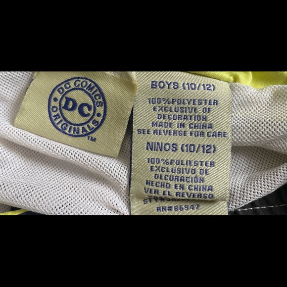 DC Comic Batman Swim Trunks/ Board shorts. Boys size 10/12 - Picture 10 of 10